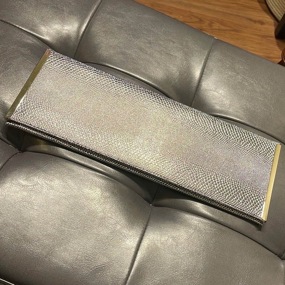 Beautiful Silver Clutch - Picture 9 of 11